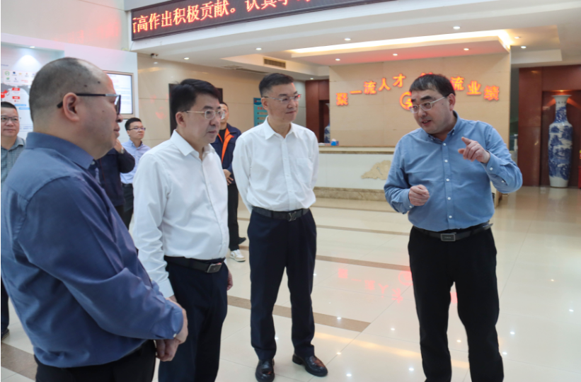 玉林市委常委、常務(wù)副市長(zhǎng)韋慶強(qiáng)一行蒞臨廣西銀億調(diào)研